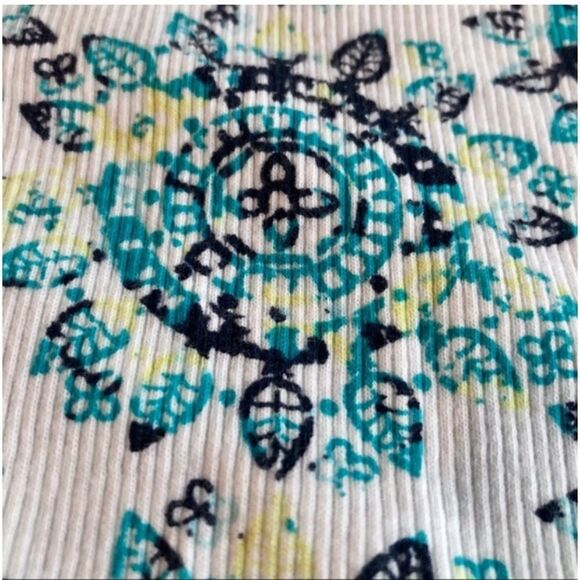 Ribbed Racer Back Tank - Picture 5 of 9